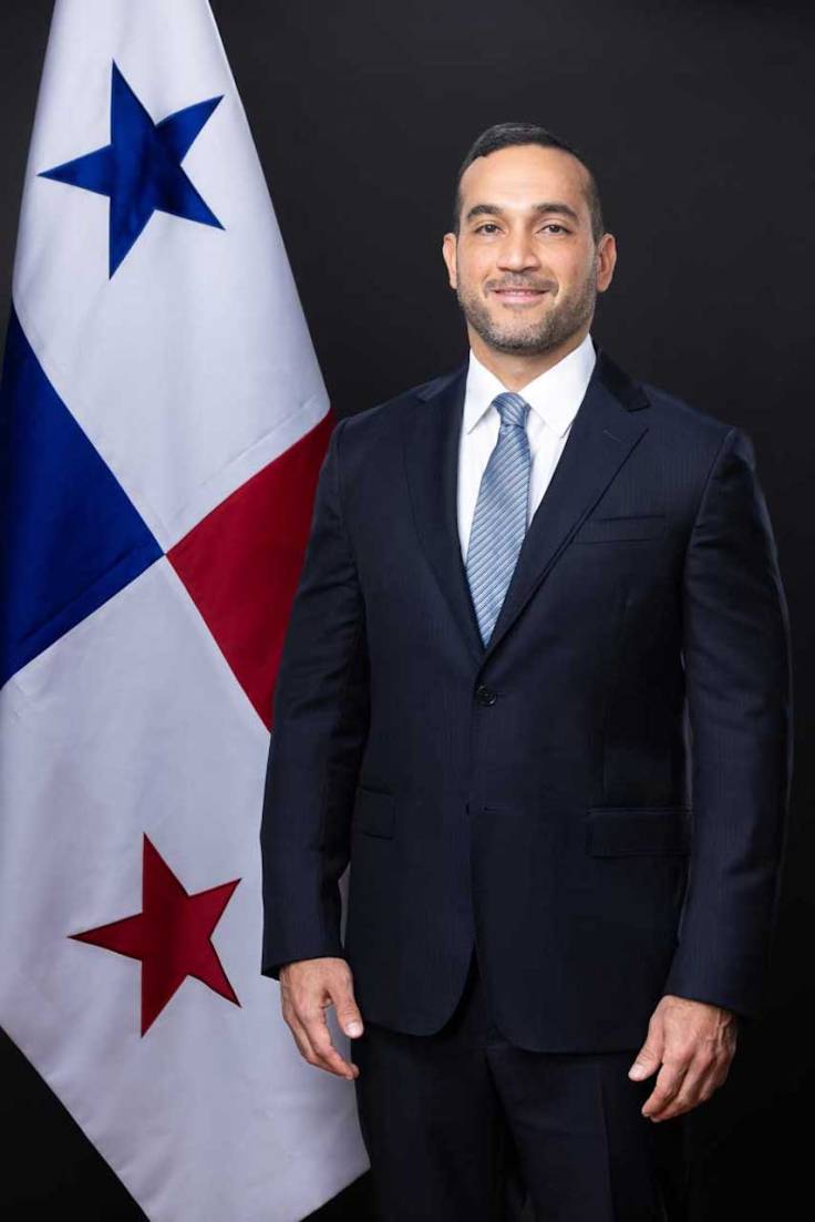 Renuncia de Carlos Ruiz Hernández fue aceptada por el&nbsp;MIRE