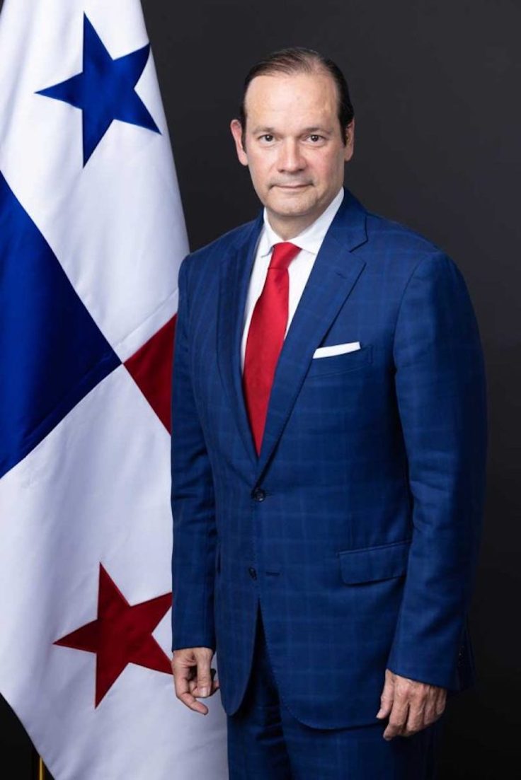 Jueves 24 de abril, sesión Sociedad Bolivariana de Panamá, orador canciller Javier Martínez&nbsp;Acha