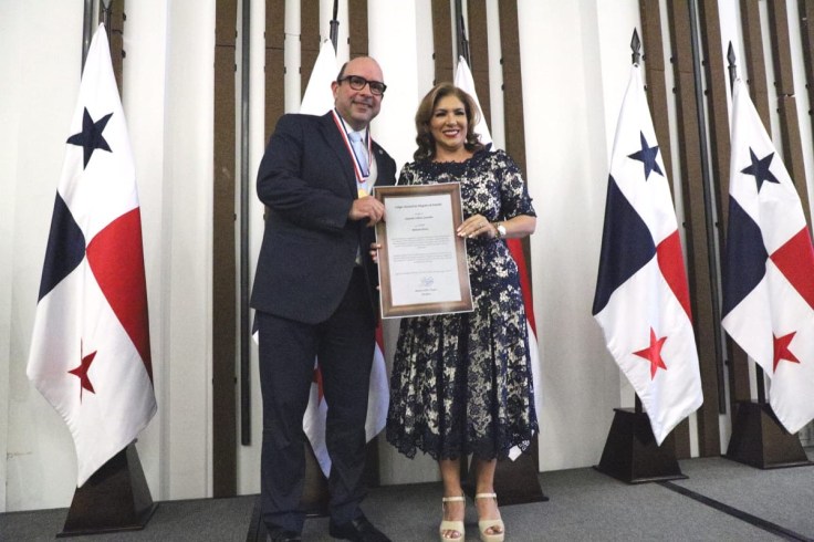 La medalla “Belisario Porras”, recibió Eduardo Leblanc de parte del&nbsp;CNA