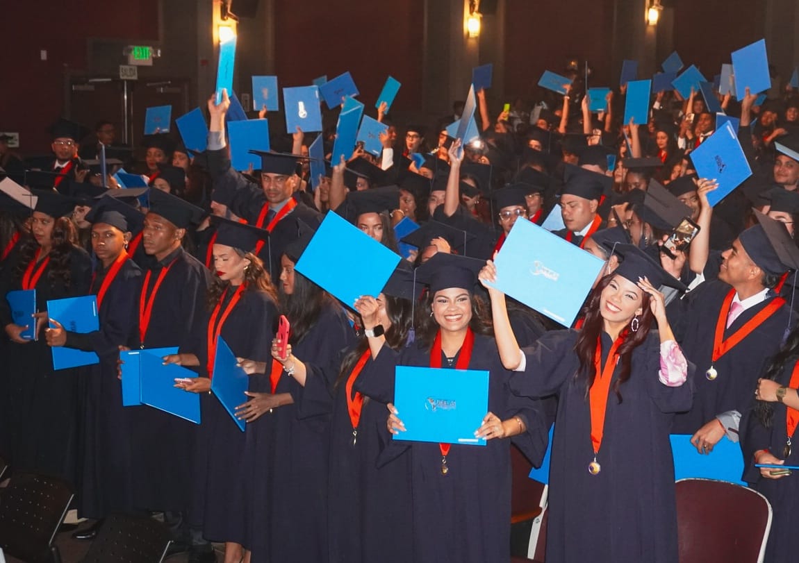 Nuevos profesionales graduó UDELAS con conocimiento, creatividad, liderazgo, principios, valores y&nbsp;ética