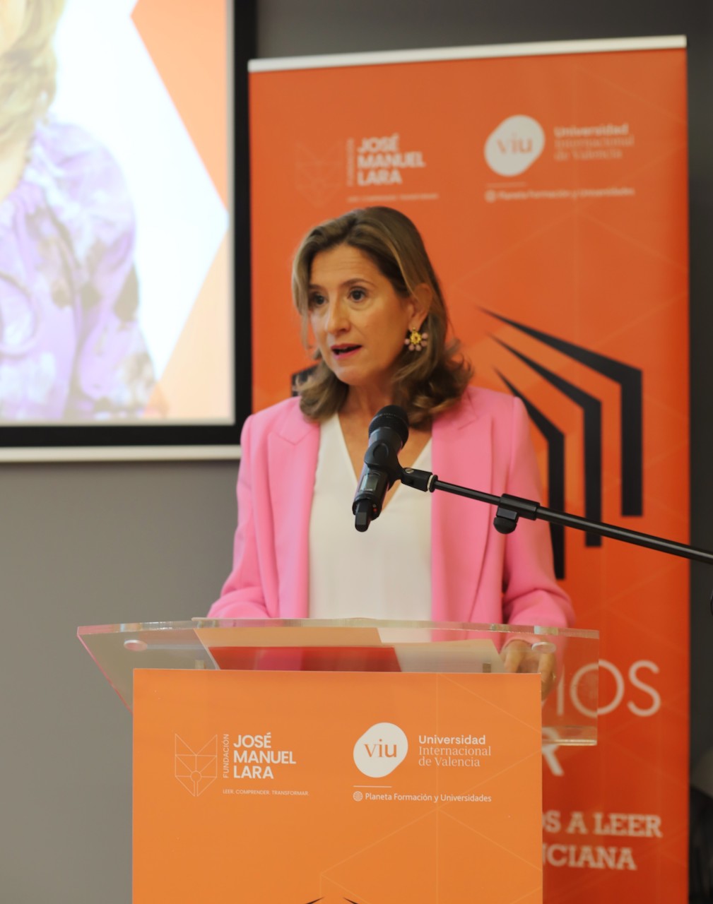 Diálogo de VIU en Panamá: Accesibilidad educación superior, formación y actualización docente y fortalecimiento competencias digitales 