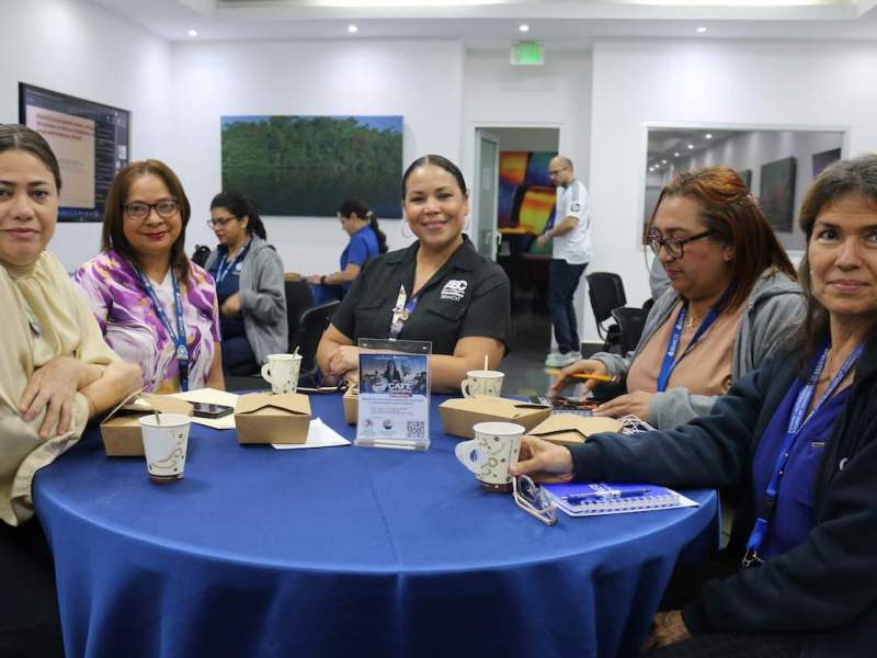 En “Café Científico”, analizaron salud, empleo y bienestar de mujeres económicamente&nbsp;activas