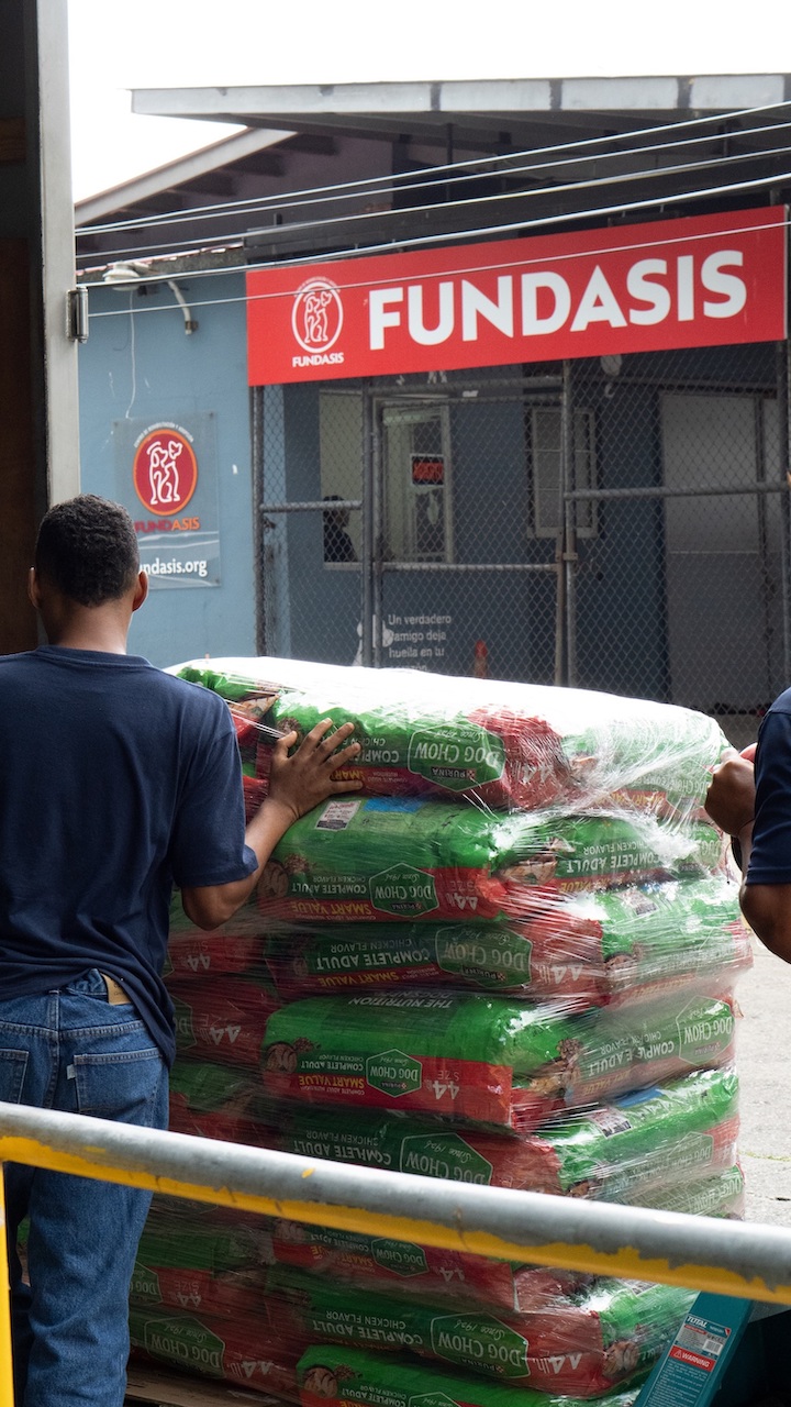 Empresas apoyan labor del Centro de Rehabilitación y adopción&nbsp;FUNDASIS